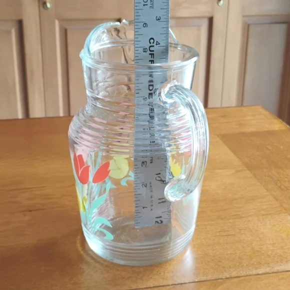 Vintage Hazel Atlas Ribbed Glass Pitcher with Red and Yellow Tulips and Ice Lip - Picture 6 of 7